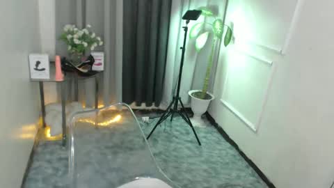 Snapshot of mariamercedesxxx chatting on March 9, 4:05 am maria online show from March 9, 4:05 am