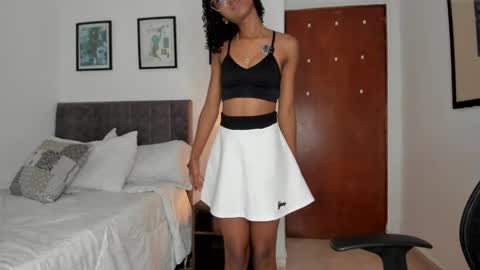 Snapshot of marian_nn chatting on April 23, 8:00 pm Mariana online show from April 23, 8:00 pm