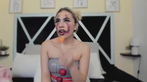 Snapshot of marian_pinzon chatting on November 1, 2:35 am Marian online show from November 1, 2:35 am