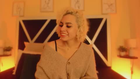 Marian online show from December 21, 11:39 am