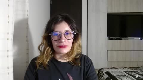 Mariana online show from December 18, 6:14 pm