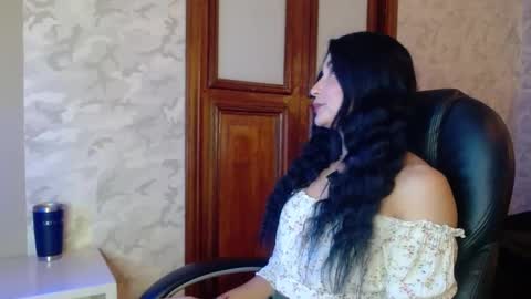 Mariana online show from November 21, 11:31 am