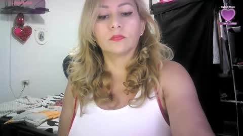 mariana995649 online show from October 22, 7:57 pm