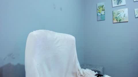    online show from October 12, 8:35 am