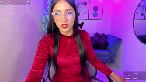 Snapshot of mariana_reids chatting on September 27, 3:44 am mariana online show from September 27, 3:44 am