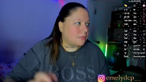 Snapshot of mariana_spellman chatting on April 14, 2:06 am Emely online show from April 14, 2:06 am