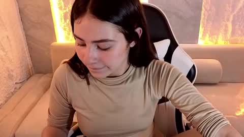 Mariana  online show from September 24, 8:23 pm