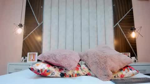 Snapshot of marianaa_torress chatting on November 22, 10:53 pm Mariana online show from November 22, 10:53 pm