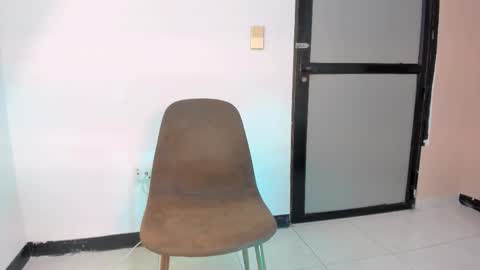 Snapshot of marianaa_torress chatting on November 25, 8:53 pm Mariana online show from November 25, 8:53 pm