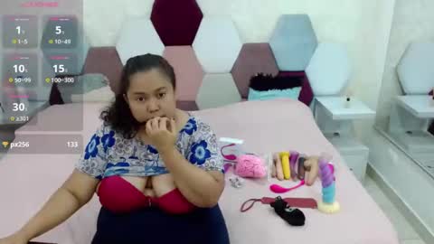 mariana online show from February 17, 8:04 pm