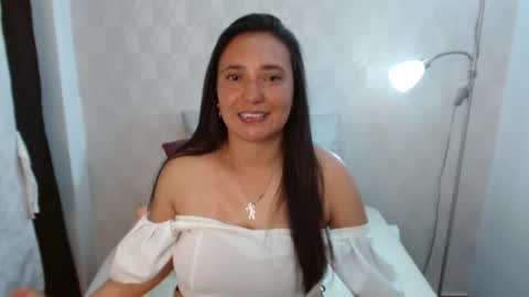 Snapshot of marianasantana_ chatting on February 3, 10:37 pm Im Mariana online show from February 3, 10:37 pm