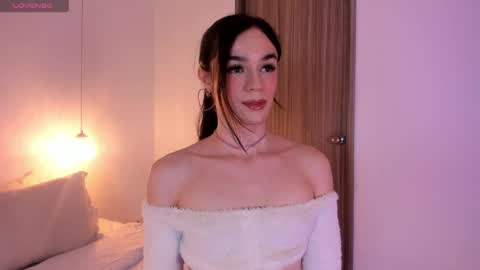   online show from May 18, 1:45 am