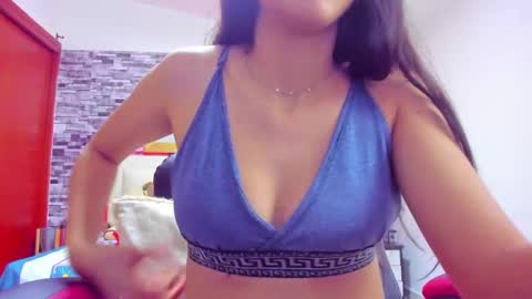 Snapshot of marianaxxx__ chatting on December 13, 9:20 pm Mariana online show from December 13, 9:20 pm