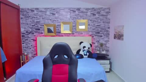 Snapshot of marianaxxx__ chatting on December 21, 10:08 pm Mariana online show from December 21, 10:08 pm