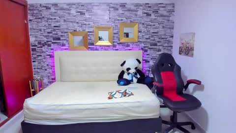 Snapshot of marianaxxx__ chatting on January 18, 1:19 am Mariana online show from January 18, 1:19 am