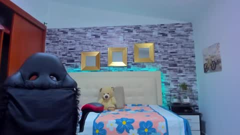 Snapshot of marianaxxx__ chatting on January 28, 8:47 pm Mariana online show from January 28, 8:47 pm