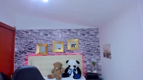 Snapshot of marianaxxx__ chatting on February 25, 10:50 pm Mariana online show from February 25, 10:50 pm