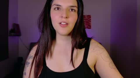 mariangeel_ online show from June 23, 5:49 am