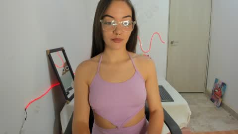 Snapshot of mariangel_3 chatting on December 26, 6:22 pm Mariangel online show from December 26, 6:22 pm