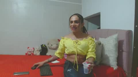 Snapshot of mariann_martins chatting on January 23, 2:12 am mariann_martins online show from January 23, 2:12 am