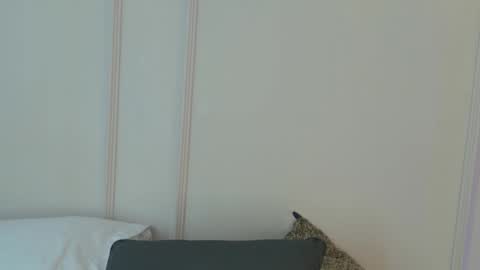 Snapshot of mariapettit chatting on November 6, 11:33 am Maria Pettit online show from November 6, 11:33 am