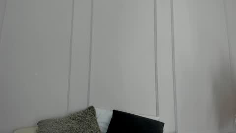 Maria Pettit online show from April 6, 12:06 pm