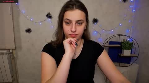 Snapshot of mariatess_ chatting on February 11, 2:33 pm Mariia online show from February 11, 2:33 pm