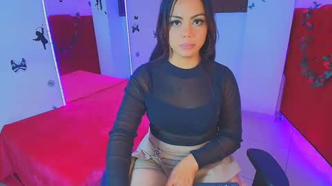 Snapshot of maribelsex303av chatting on September 23, 3:48 pm maribelsex303av online show from September 23, 3:48 pm