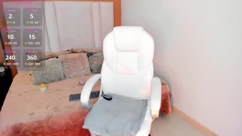 Snapshot of marie_bass chatting on November 24, 12:16 pm marie_bass online show from November 24, 12:16 pm