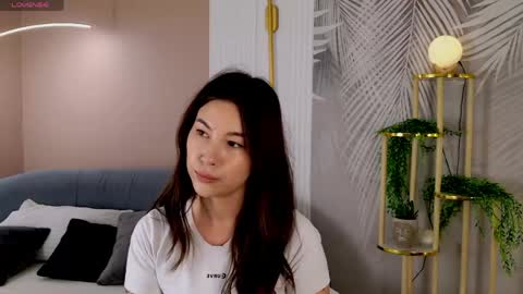 Snapshot of marie_diaze chatting on May 5, 5:15 am Marie LEAVE YOUR WITH ME online show from May 5, 5:15 am