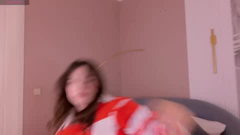 Snapshot of marie_diaze chatting on May 18, 5:02 am Marie LEAVE YOUR WITH ME online show from May 18, 5:02 am