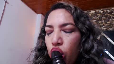 marie_hss online show from October 12, 8:35 am