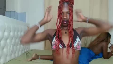 Snapshot of marie_louis chatting on March 1, 2:02 am Marie online show from March 1, 2:02 am