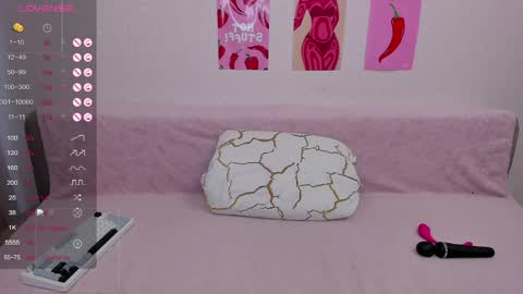 Snapshot of marie_reyess chatting on June 5, 6:42 am Marie 3 online show from June 5, 6:42 am