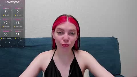 Snapshot of marie_reyess chatting on June 20, 5:43 am Marie 3 online show from June 20, 5:43 am
