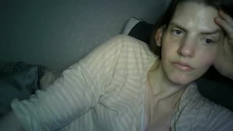 Snapshot of mariejojo chatting on May 14, 3:46 am Mariejojo online show from May 14, 3:46 am