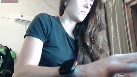 Snapshot of mariel_sins21 chatting on November 5, 10:54 pm Mariie online show from November 5, 10:54 pm