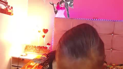 marielahorny303av online show from September 15, 12:16 pm