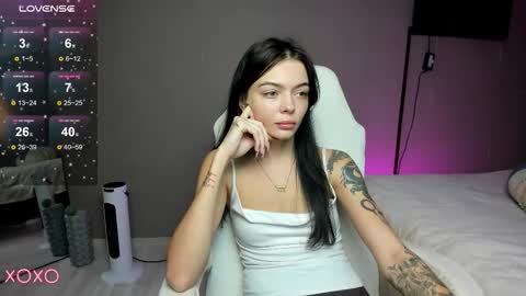 Maria  online show from October 8, 1:42 pm