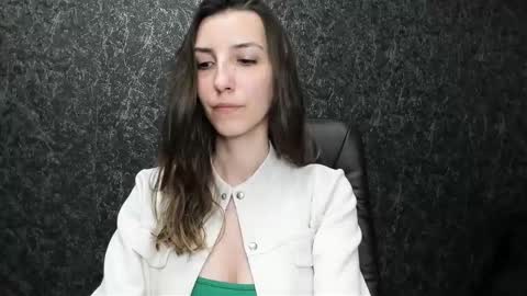 marielleanker online show from November 15, 12:52 am