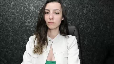 marielleanker online show from November 17, 2:28 am