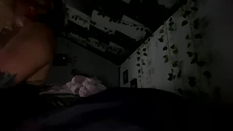 Snapshot of marielove31 chatting on December 12, 3:16 pm marielove31 online show from December 12, 3:16 pm