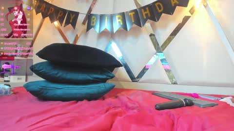 Snapshot of marielqueenx chatting on January 5, 6:13 am Viviana online show from January 5, 6:13 am