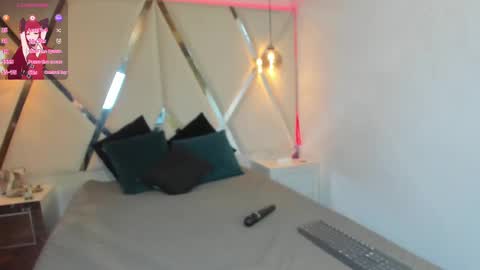 Snapshot of marielqueenx chatting on February 11, 5:58 am Viviana online show from February 11, 5:58 am