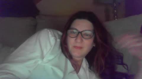 Snapshot of mariemasturbates chatting on November 4, 3:16 am Marie online show from November 4, 3:16 am