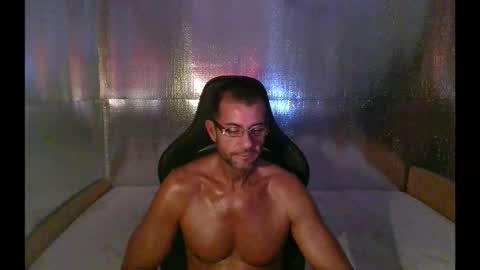 Snapshot of mariettee chatting on October 15, 9:31 am Djpegasus online show from October 15, 9:31 am