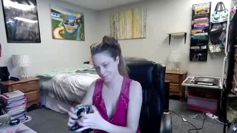 Snapshot of mariewaters chatting on February 28, 7:56 pm Marie Ann Waters online show from February 28, 7:56 pm