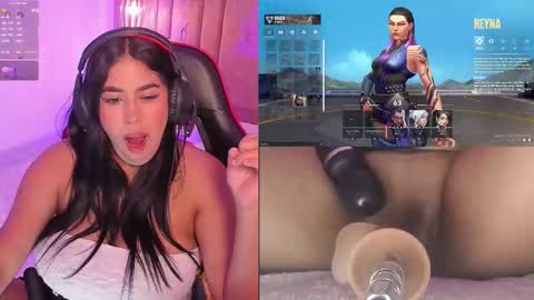 Snapshot of marihanferrer chatting on February 11, 5:23 am Marian online show from February 11, 5:23 am