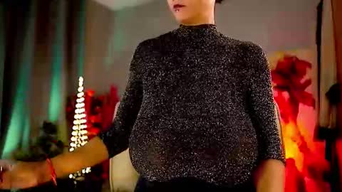 Nikita - Scroll down and read my bio please. New Pictures in Bio online show from January 17, 7:02 am