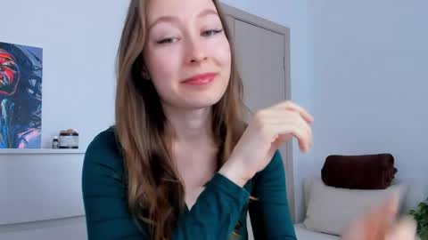Snapshot of marilinal chatting on April 21, 7:36 am Marilina online show from April 21, 7:36 am